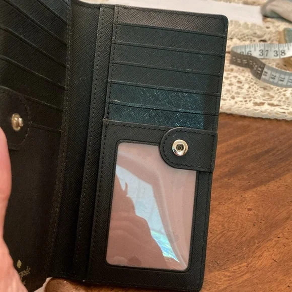 Kate Spade Laurel Way Stacy Wallet EUC - Picture 6 of 13